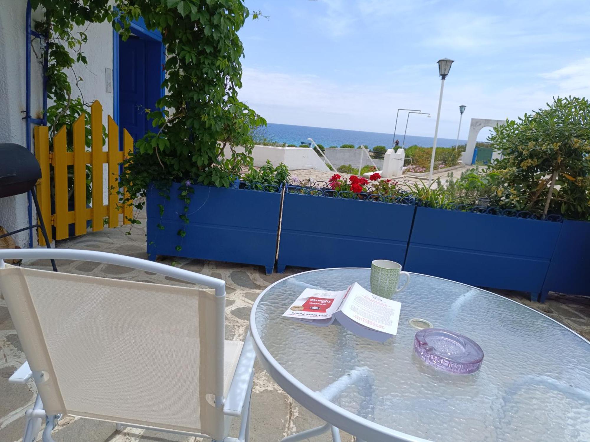 Villa Right Across The Sea à Nea Kallikrateia Extérieur photo